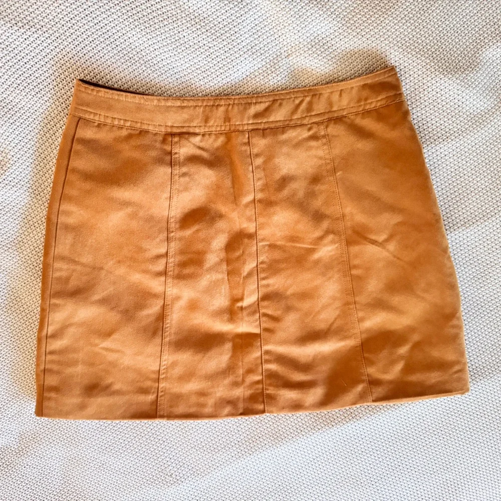 DIVIDED 16” Faux Leather Camel Tan Button Front Mini Skirt